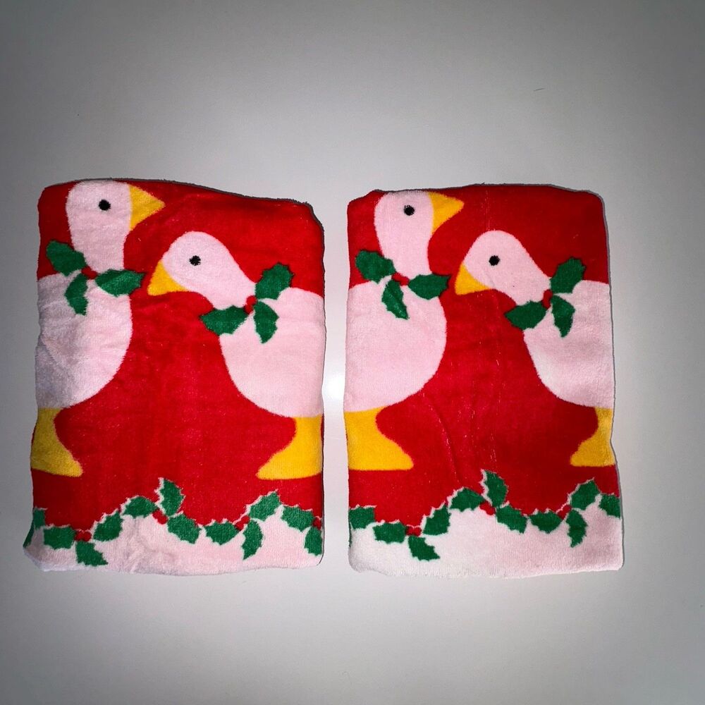 Fieldcrest Vtg Holiday Bath Towels Goose Duck Holly Wreath Set Of 2 Pink Red